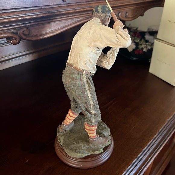 Handsome Golfer Statue From St.Andrews Man Cave Decor Great Gift - Picture 5 of 10